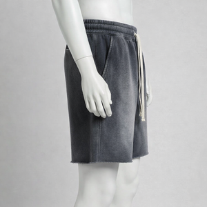 Shorts de sport unisexe personnalisables, vierges, respirants, en molleton de coton French Terry, avec cordon de serrage, effet délavé à l'acide et bords bruts, style vintage, pour la vente en gros - Product Image 3