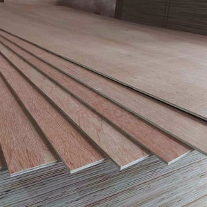 Lámina de Madera Contrachapada Comercial de Cedro Rojo de 4x8, 18 mm, 1220x2440 mm - Product Image 1