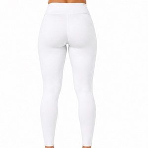 Leggings de compression haut de gamme pour femmes, conçus avec une technologie respirante à séchage rapide et un tissu performant et flexible - Product Image 2
