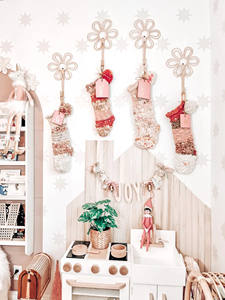 Décoration en gros Meilleure vente Étagère murale en rotin à motif de fleurs pour la conception d'étagère intérieure Style de base Fabriqué au Vietnam KT41 - Product Image 5