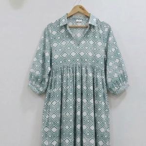 Vestido Midi de Algodón con Estampado Tie-Dye Ecológico, Cintura Natural, Diseño Floral, Corte Regular, para Uso Diario Informal de Verano - Product Image 1
