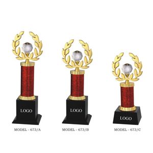 รางวัลมาเจสติกคิง โทรฟี่ หรูหรา ทำจากโลหะสีทอง ประดับมงกุฎเพชร สำหรับมอบรางวัลความเป็นเลิศระดับองค์กรและการยกย่องราชวงศ์ - Product Image 2