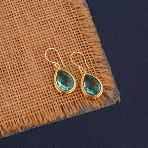 Boucles d'oreilles pendantes en topaze bleue suisse, plaquées or 18 carats, faites à la main, résistantes au ternissement, délicates, bijoux personnalisés, cadeau R - Product Image 5
