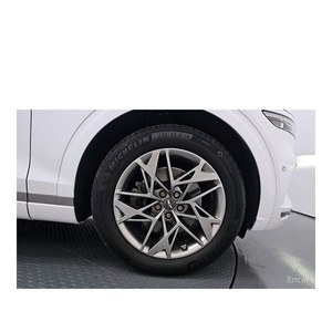 เกนเนซิส GV70 2.5T เบนซิน ขับเคลื่อน 2 ล้อ รุ่นกรกฎาคม 2024 วิ่ง 26,835 กม. เกียร์อัตโนมัติ เบาะหนัง กล้องมองหลัง พวงมาลัยซ้าย - Product Image 5