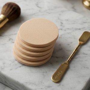 [K-ESSENTIALS] ฟองน้ำแต่งหน้ารูปหัวใจ ไมโครพอร์ ไฮโดรฟิลิก บีบีครีม สปองจ์ - Product Image 2