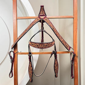 Cabecera de cuero de vaca genuino con Riendas de cuello de pecho, juego de tachuelas personalizadas para carreras de caballos a precio de venta al por mayor - Product Image 4