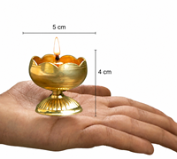 Ensemble de 2 lampes à huile en laiton pour la salle de prière, lampes de prière traditionnelles en laiton, décoratives pour la maison, le temple, la Pooja, l'Aarti, les festivals