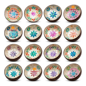 Bol artisanal en coquille de noix de coco de Hanoï, incrusté de fleurs en nacre, motif laqué vietnamien, bol décoratif écologique, vente en gros - Product Image 1