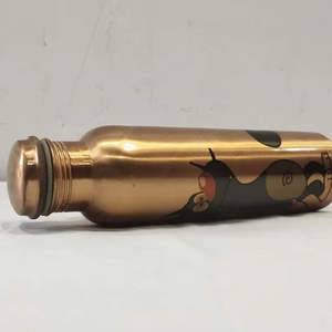 Bouteille d'eau en cuivre pur écologique, design tendance, best-seller, compatible lave-vaisselle, option logo personnalisé pour intérieur, maison, villas - Product Image 1