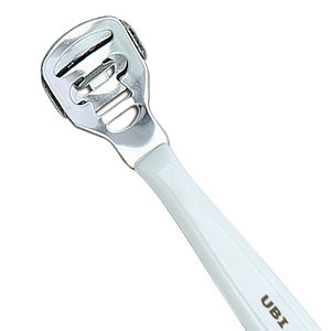 Pousse-cuticules professionnel en acier inoxydable, éliminateur de callosités pour les pieds, outil de rasage avec 10 lames à bord rasoir, râpe à pieds durable en plastique - Product Image 2