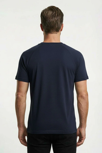 Camiseta Henley de Manga Raglán para Hombre SOSH, a Rayas, 100% Algodón, Tejido Interlock de 260 Gramos, Impresión Digital, Corte Regular - Product Image 2