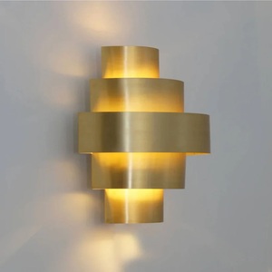 Lámpara de Pared de Metal Hecha a Mano, Estilo Bohemio, Decoración de Interiores para Sala de Estar - Product Image 4