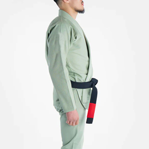 Vêtements de karaté en gros pour adultes et enfants, tenue d'entraînement d'arts martiaux, costume de judo pour débutants, uniforme de karaté personnalisé à manches longues - Product Image 4