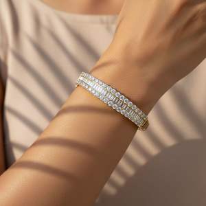 กำไลข้อมือเพชรทรงกลม 8.632 กะรัต พร้อมเพชรทรงบาแกตต์แบบฝังเรียง - Product Image 6