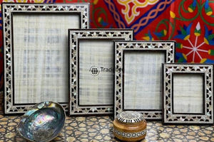 Marco de Fotos Artesanal con Incrustaciones de Madreperla, Diseño Creativo de Tradebyd - Product Image 2