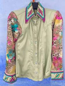 เสื้อแจ็คเก็ตขี่ม้าสีเขียวเมทัลลิกสไตล์ตะวันตก ผ้าสเตรช แต่งปกและปลายแขนเสื้อด้วยคริสตัล สำหรับการแสดงขี่ม้า - Product Image 6