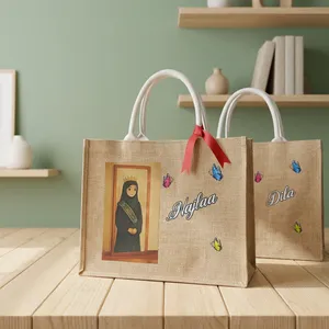 Sac fourre-tout en jute avec logo personnalisé, emballage cadeau durable - Product Image 3