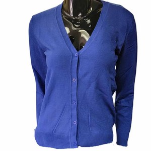 เสื้อคาร์ดิแกนติดกระดุม Sigma Gamma Rho Sorority - ผ้าถักพรีเมียมสีทอง ปรับแต่งได้ด้วยการปักโลโก้เชนีลและแพทช์ - Product Image 6