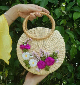 Bolso Triangular Pequeño Hecho a Mano con Jacinto de Agua, Bolso de Playa Tejido Ecológico para Mujer - Product Image 5