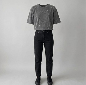 เสื้อยืดแขนยาวคอกลมทรงเข้ารูปสำหรับผู้หญิง ขายส่ง ปักโลโก้ ตกแต่งด้วยผ้าเจอร์ซีย์ระบายอากาศ ใส่ได้ทั้งฤดูใบไม้ผลิ/ฤดูร้อน - Product Image 4