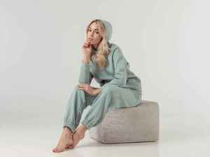 Custom Womens Winter Solid Sage Green Short Tracksuit <b>Set</b> Pullover Hoodie <b>Jogger</b> Pants Casual Sportswear Two Piece <b>Matching</b> - Product Image 3