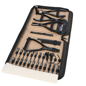 Kit de pinces pour extensions capillaires noir, outils de pose d'extensions pour salon, comprenant une pince à presser les bandes, une pince à sertir les perles à deux trous et un doigt de séparation - Product Image 1