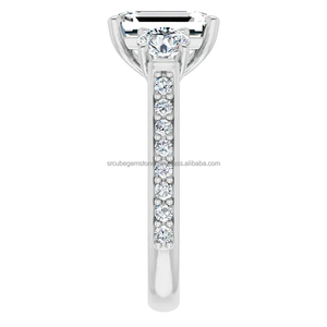 การออกแบบคลาสสิกมรกตตัด Moissiante แหวนเพชรที่สวยงามสําหรับของขวัญแต่งงานพร้อม Gra ได้รับการรับรองใน Vvs - Product Image 3