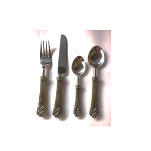 Juego de 4 Cucharas Largas Doradas Decorativas con Mango en Forma de Corazón, Aptas para Lavavajillas, para Vajilla y Decoración del Hogar - Product Image 5