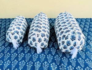 Ensemble de 3 trousses de toilette pour femmes, organiseur de cosmétiques matelassé, pochette de toilette faite à la main avec impression à blocs, accessoire de maquillage - Product Image 4