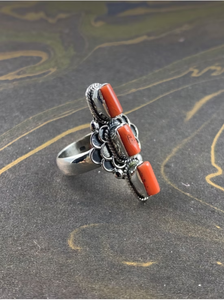 Bague Vintage en Argent 925 avec Multiples Coraux et Pierres Précieuses, Design Floral, Bijoux Fins avec Finition Oxydée, Cadeau de Fiançailles - Product Image 4