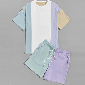 ชุดเซ็ตเสื้อยืดโอเวอร์ไซส์สีสันตัดกันสำหรับผู้ชาย ชุดลำลองสองชิ้น กางเกงขาสั้นผ้าฝ้าย ชุดลำลองใส่สบายสำหรับฤดูร้อน - Product Image 1