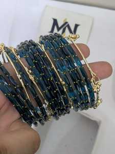 Juego de Brazaletes Kashmiris de Vidrio y Perlas Multitono, Chapados en Oro de Primera Calidad, Modelo Ombre con Detalles Brillantes, Artesanía en Resina - Product Image 4