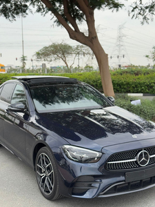 NOUVEAU MERCEDES-BENZ Classe E E-350 2021, 0 km, 5 places, 299 ch, 4 cylindres, transmission automatique - Product Image 3