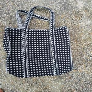 Quilted Cotton Geometric Pattern Tote Bag with Zipper Closure Shopping & Travel Bag - Product Image 2