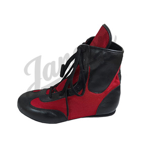 Chaussures de boxe personnalisées pour hommes et femmes, légères, antidérapantes, bottes de boxe professionnelles, chaussures de combat en ring, logo personnalisé OEM - Product Image 1