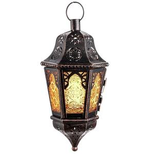 โคมไฟเหล็กที่มีการตัดที่ซับซ้อนและกระจกลวดลายสีทองสำหรับตกแต่งบ้าน - Product Image 1