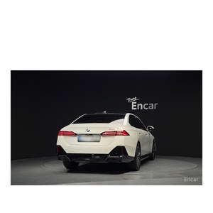 BMW Serie 5 520i M Sport 2023, 32,206 km, Caja de Cambios Automática, Volante a la Izquierda, Asientos de Cuero, Cámara Trasera - Product Image 4