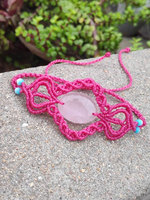 Bracelet en macramé fait main en quartz rose, cordon rose, pierre précieuse naturelle, perle bleue, bijou bohème, cristal de guérison, réglable