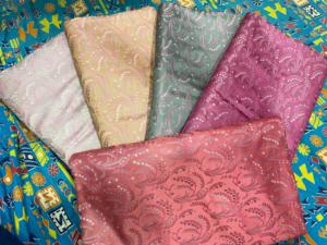 Tela de Seda Jacquard Brocada de Lujo, Peso Medio 200g/m, para Vestidos de Novia, Sarees, Lehengas, Tapicería, Bordado, Diseño Étnico - Product Image 1