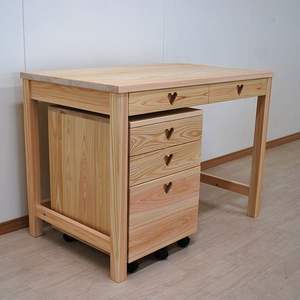 Escritorio de Oficina Multifuncional de Latón y Mesa para Computadora con Estantes, Diseño Elevable para Uso Decorativo en Bodas, Estilo Art Deco Industrial - Product Image 3