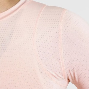 T-shirts de sport pour femmes en tissu mesh personnalisé, respirants, pour l'été, vente en gros, OEM, vêtements de sport féminins B2B - Product Image 4