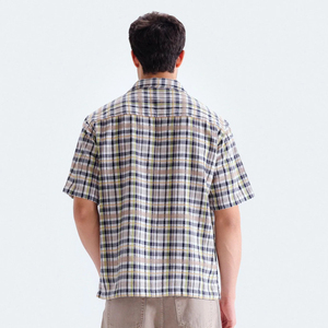 Camisa Casual de Manga Corta para Hombre, con Botones, Tejido de Poliéster Transpirable, Corte Regular, Logotipo Frontal - Product Image 2