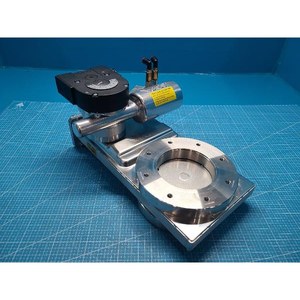 VAT A-275876 14040-PE24-0006/10097 Pneumatic Bellows <b>Sealed</b> Valve Used As Is Legacy Semiconductor Equipment Parts - Product Image 2