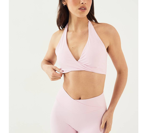 Sujetador deportivo de alta calidad con tacto suave y diseño frontal retorcido, color nude, ajustado, con espalda halter, para correr, actividades al aire libre y yoga. - Product Image 4