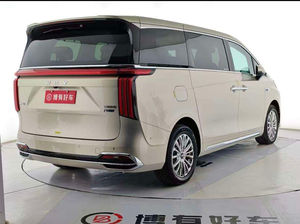 Voiture d'occasion WEY Gaoshan Flagship 2023 |   Orientation familiale |   Sécurité Complète |   Trajets Confortables |   Véhicule utilitaire sport (VUS) 4x4 parent-enfant - Product Image 4