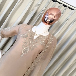Ensemble haut et pantalon palazzo VASTRA COTTAGE en tissu créponné de créateur, brodé de sequins, avec dupatta et sous-vêtement micro, tenue de soirée - Product Image 5