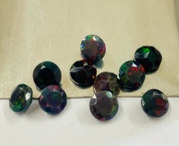 Pierre précieuse naturelle Opale noire de l'usine Rare Gems, taille brillant ronde, facettée, irisée, pierre libre du Rajasthan pour la fabrication de bijoux