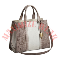 Sac fourre-tout de luxe vintage pour femme en cuir véritable de haute qualité avec texture crocodile et chaînes, collection été 2026