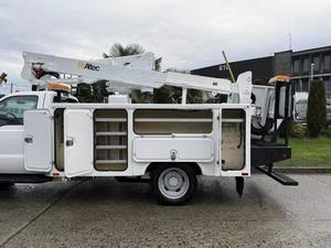 Tractocamión Diésel 6x4 Estándar de Exportación, Camión Semirremolque de Servicio Pesado para Logística y Transporte Internacional de Mercancías - Product Image 4