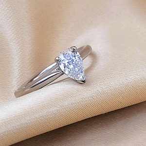 Anillo Solitario de Moissanita con Corte Pera de 1.01CT, Plata 925, Joyería Fina Original para Mujer, Regalo Premium para Parejas - Product Image 6